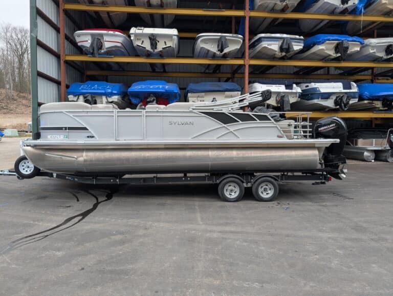 2022 Sylvan L3 DLZ Bar Tri-Toon