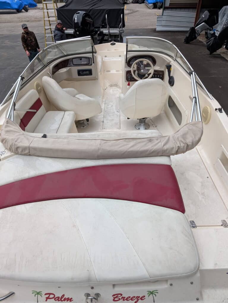 2001 Rinker Captiva 192