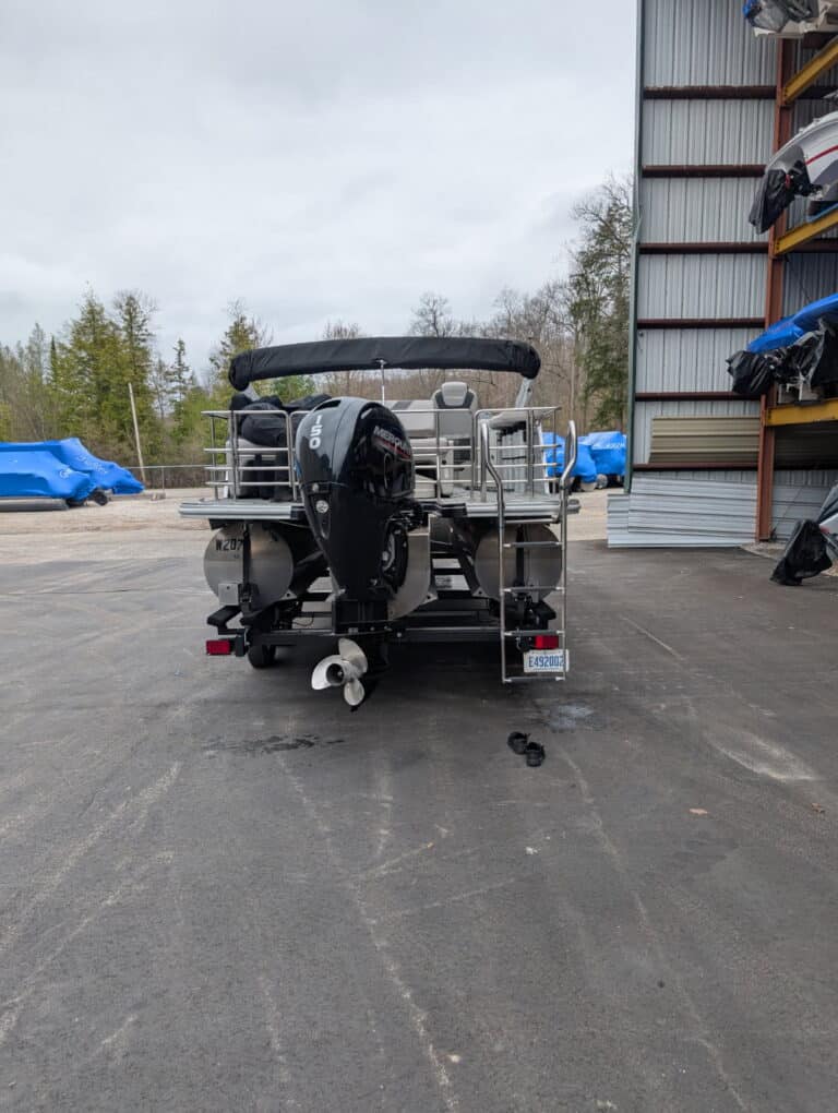 2022 Sylvan L3 DLZ Bar Tri-Toon